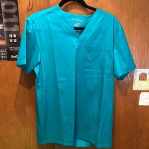 Jaanuu Scrub Top and Pant Set